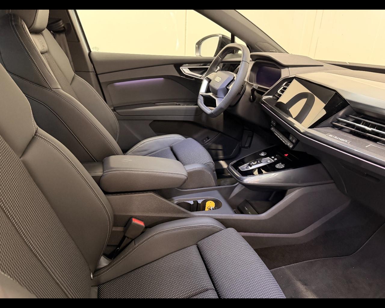 AUDI Audi Q4 Sportback S line edition 45 e-tron quattro 210,00 kW - RENT TO BUY