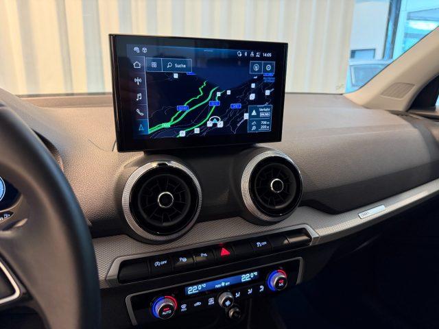 AUDI Q2 35 TFSI S tronic S-Line Matrix Navi Park Assist