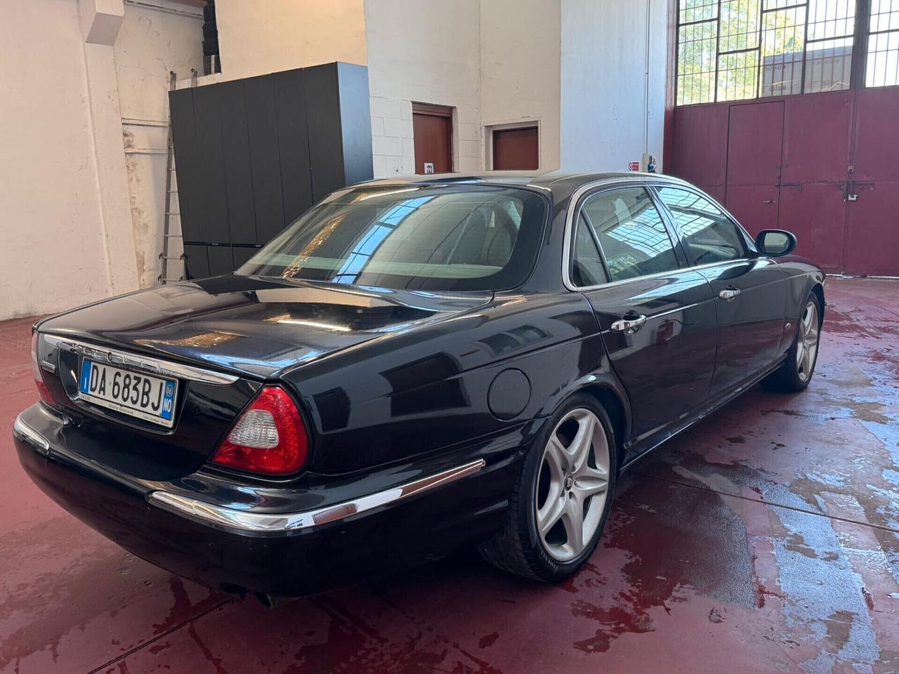Jaguar XJ 4.2 V8 cat Sovereign