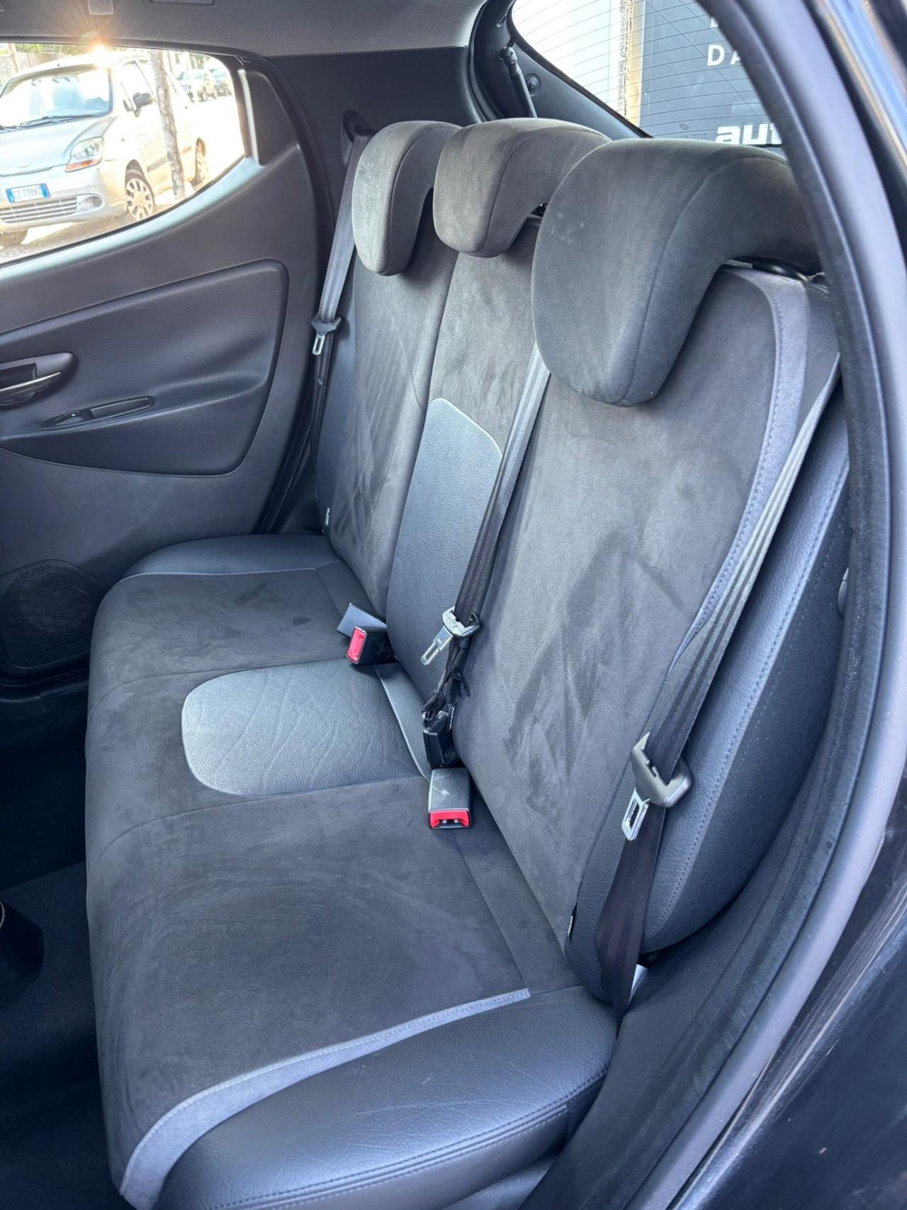 Lancia Ypsilon 1.2 69 CV 5 porte GPL Ecochic Gold