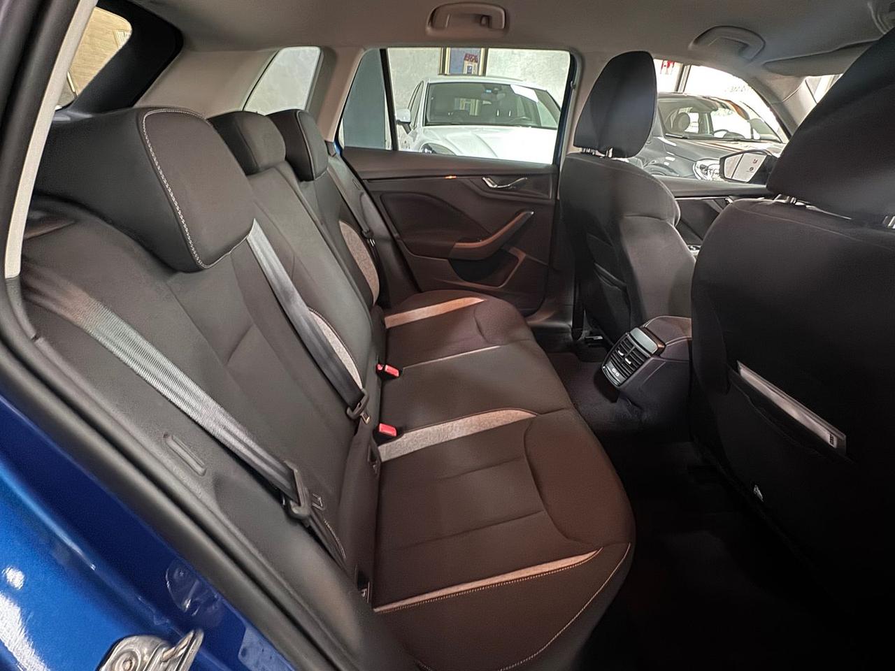 Skoda Kamiq Black Dots 1.0 TSI #8717