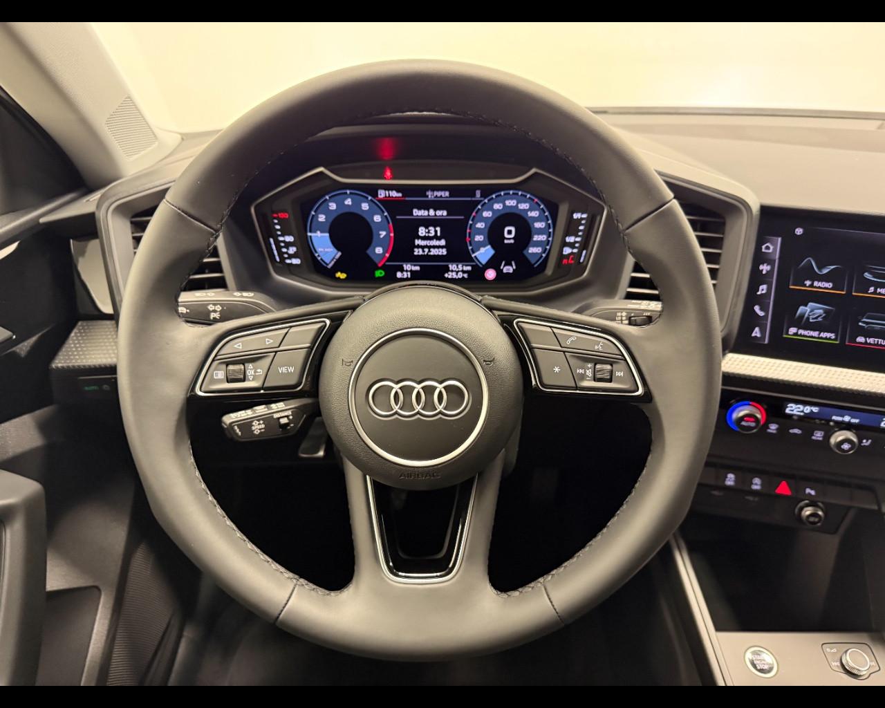 AUDI A1 ALLSTREET 30 TFSI BUSINESS
