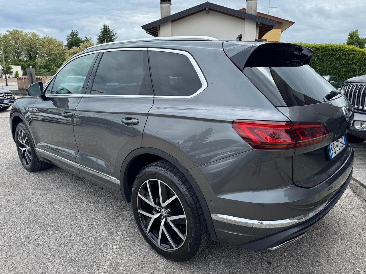 Volkswagen Touareg 3.0 V6 TDI 286 CV SCR Advanced NIGHTVISION