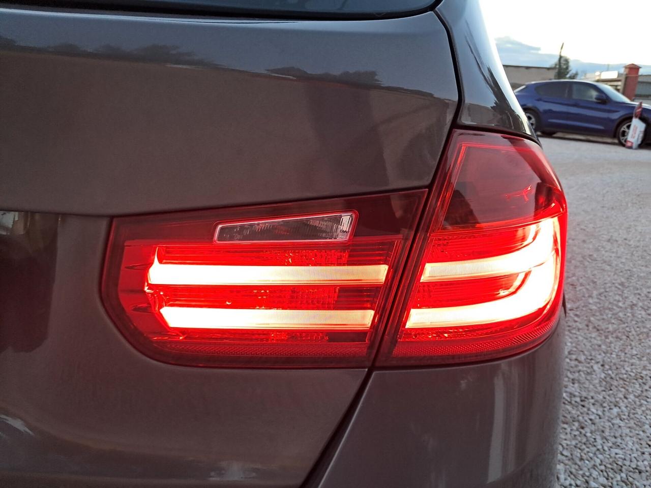 Bmw 318d 143cv Touring*Luxury*PELLE*BIXENON