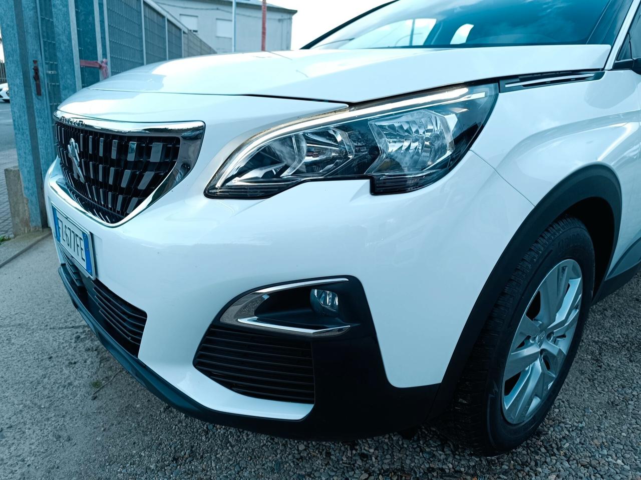 Peugeot 3008 BlueHDi 130 S&S EAT8 Business