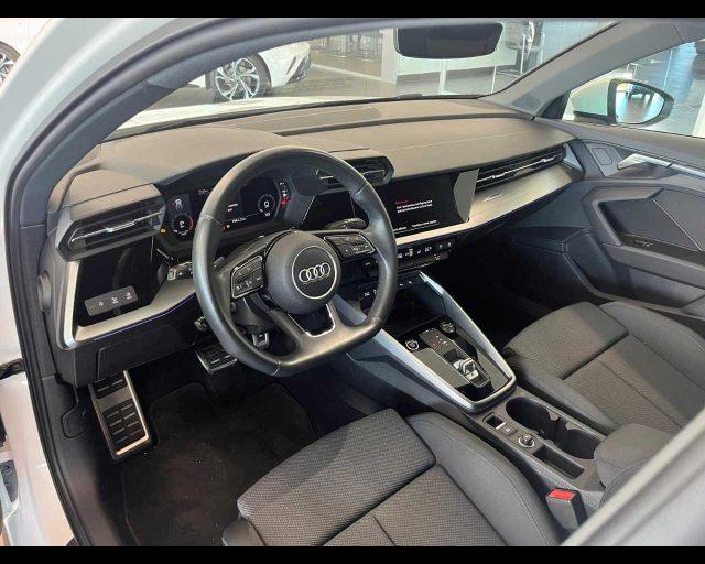 AUDI A3 SPB 30 g-tron S tronic S line edition