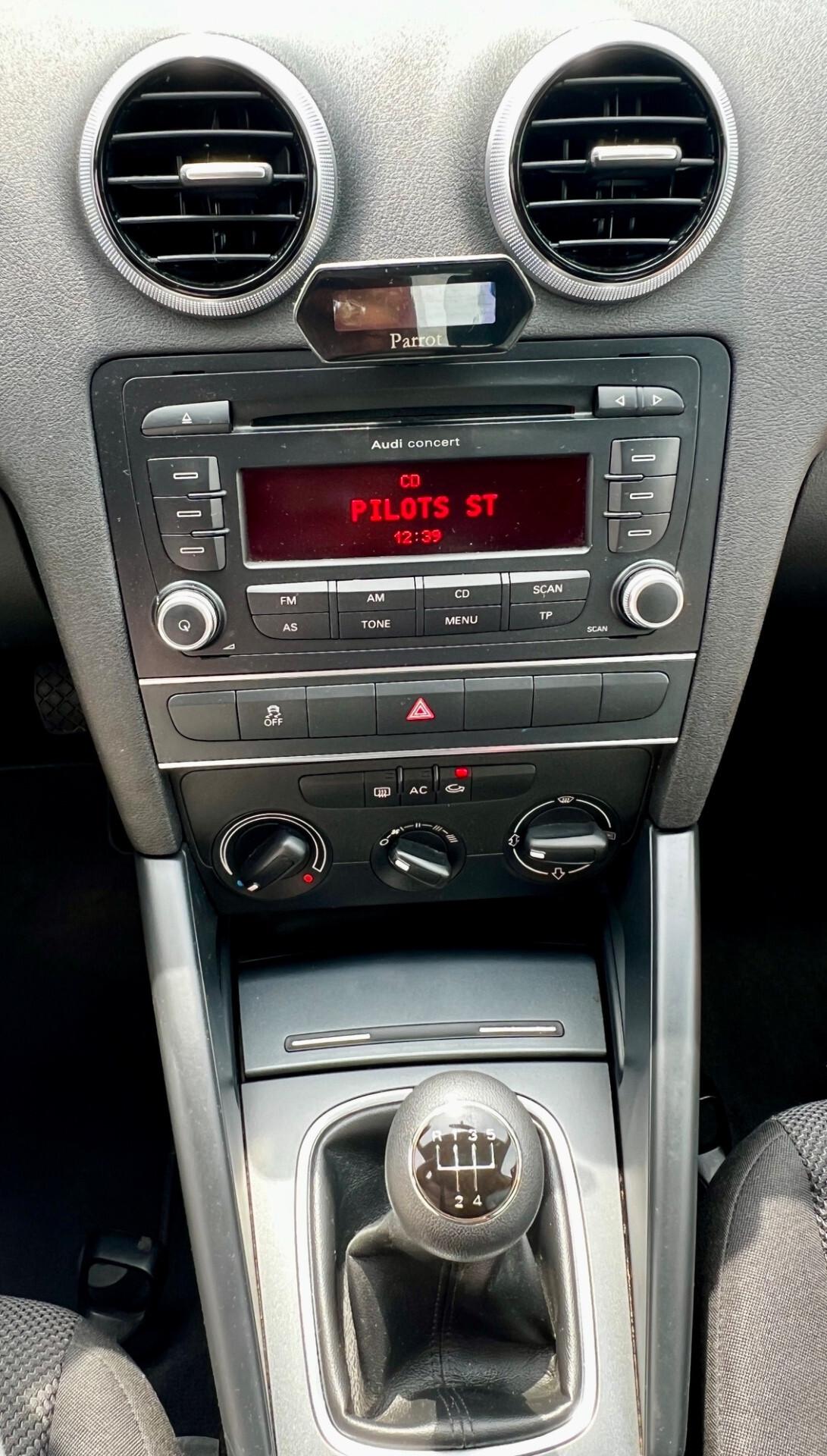 Audi A3 SPB 1.6 TDI 105 CV CR Ambition