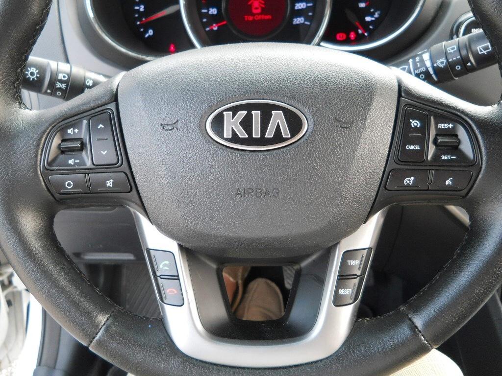 Kia Rio 1.1 CRDi 5p. Cool