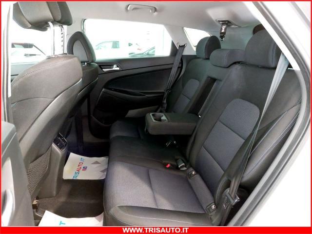 HYUNDAI Tucson 1.7 CRDI Xpossible (LUCI LED+NAVI)