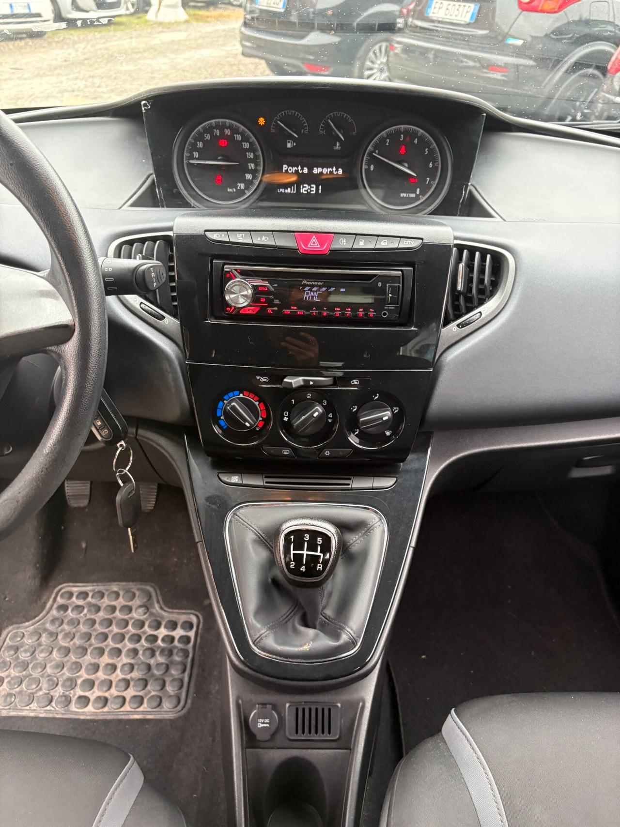 Lancia Ypsilon 1.2 GPL -Unico proprietario