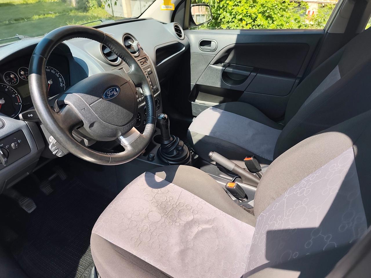 Ford Fiesta 1.2 Benz 5 porte lavori certificati