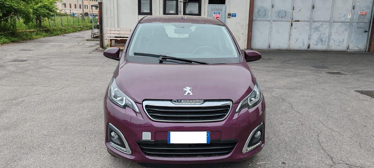 Peugeot 108 PureTech 82 5 porte Collection