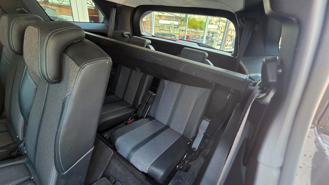 Peugeot 5008 BlueHDi 130 S&S EAT8 Active Pack 7 P.