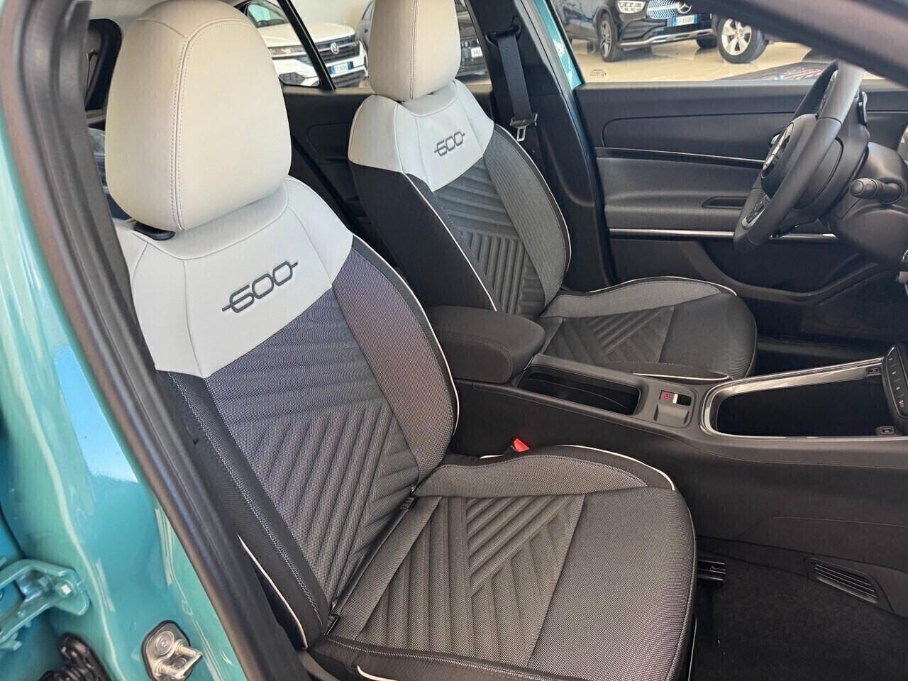 Fiat 600 Hybrid 1.0 110