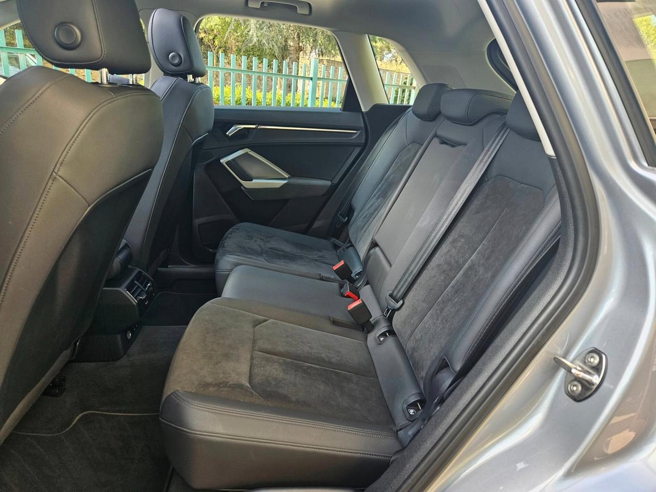 Audi Q3 35 TDI S tronic Business Advanced