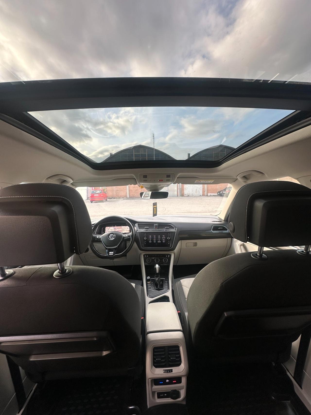 Volkswagen Tiguan 2.0 TDI SCR DSG Sport TETTO APRIBILE