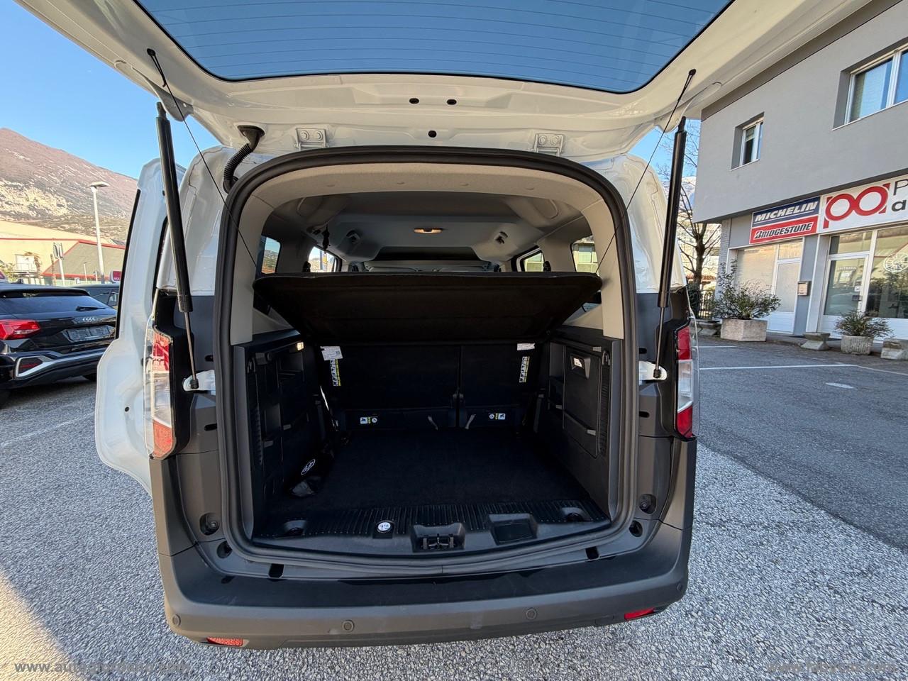 FORD Tourneo Courier 1.0 EcoBoost Pow. Tit. WINTER PACK