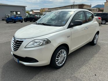 Lancia Ypsilon 1.2 69 CV 5 porte S&S Gold OK NEOPATENTATI