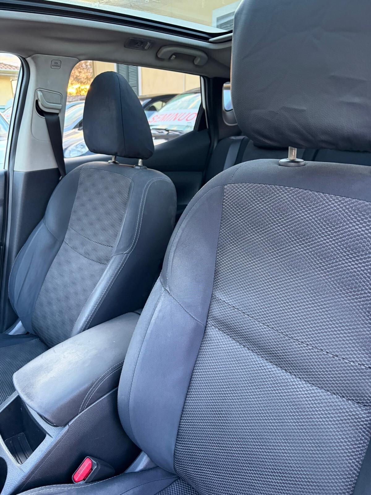 Nissan Qashqai 1.5 dCi Tekna tetto in vetro full