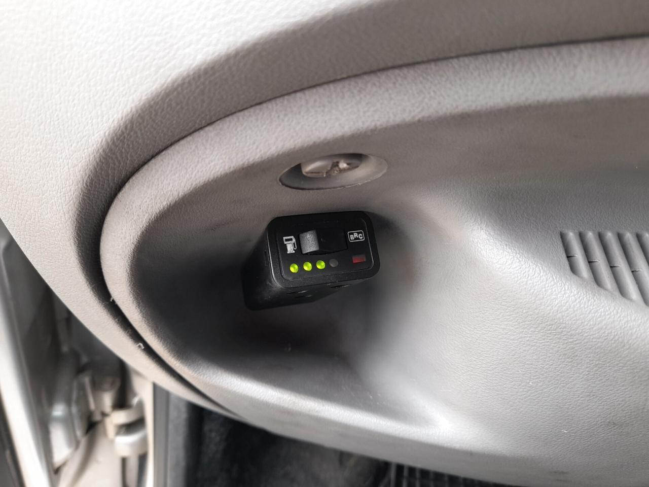 Fiat Punto 1.2i 16V cat 5 porte GPL SCADENZA 2035