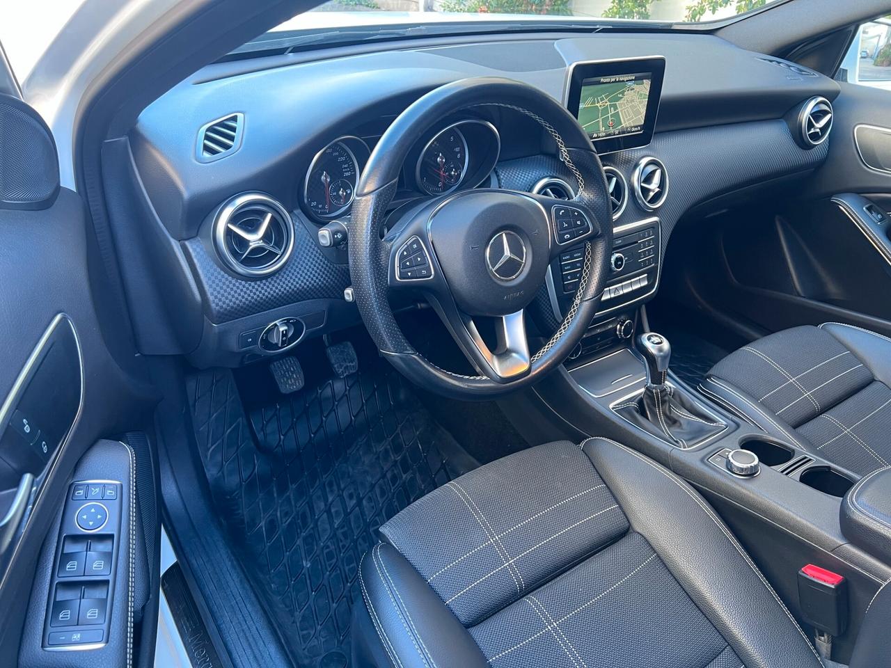 Mercedes-benz A 180 d Sport my16 LED/AMERA/PELLE/NAVI.. PERFETTA!!