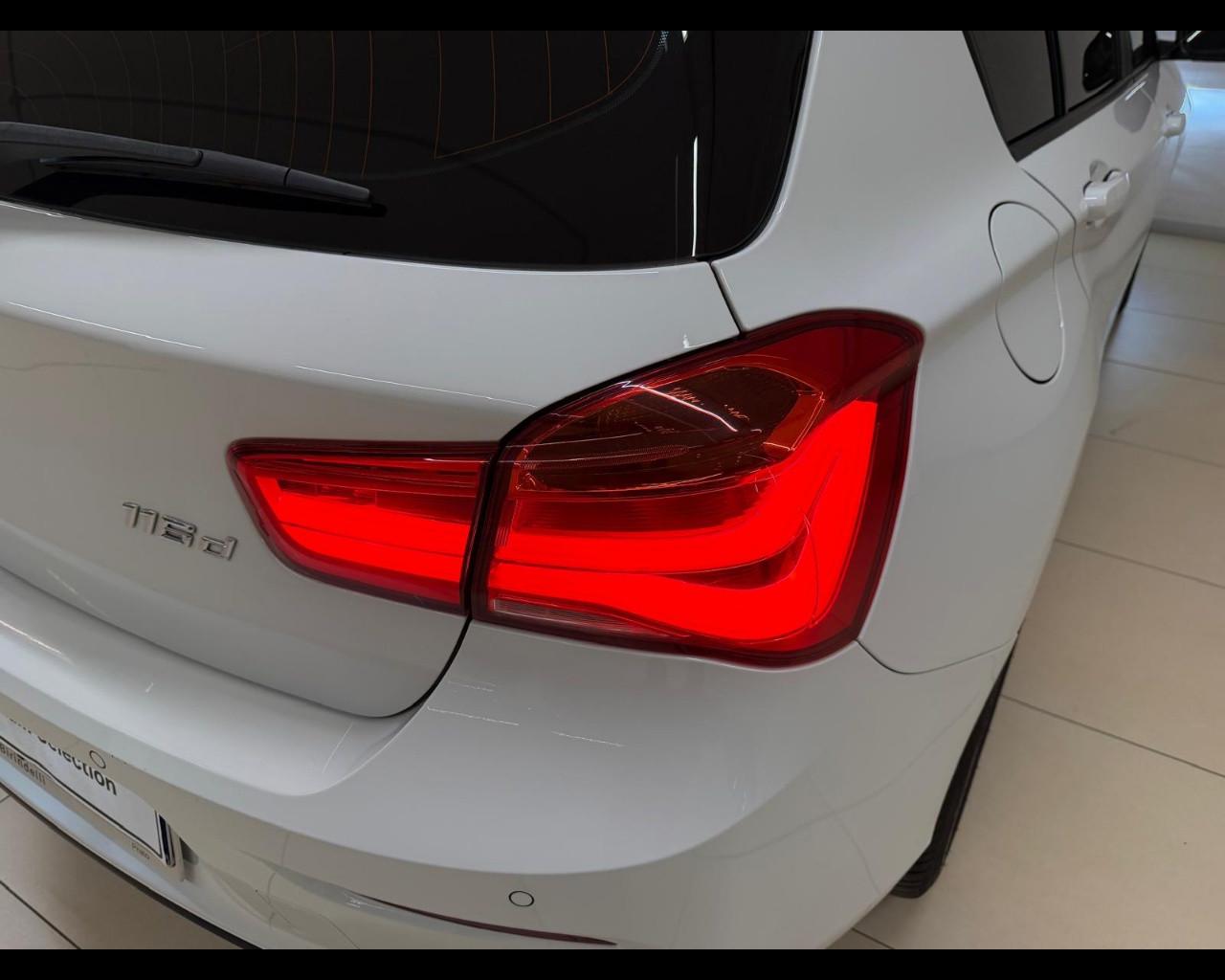 BMW Serie 1 (F20) - 116d 5p. Sport