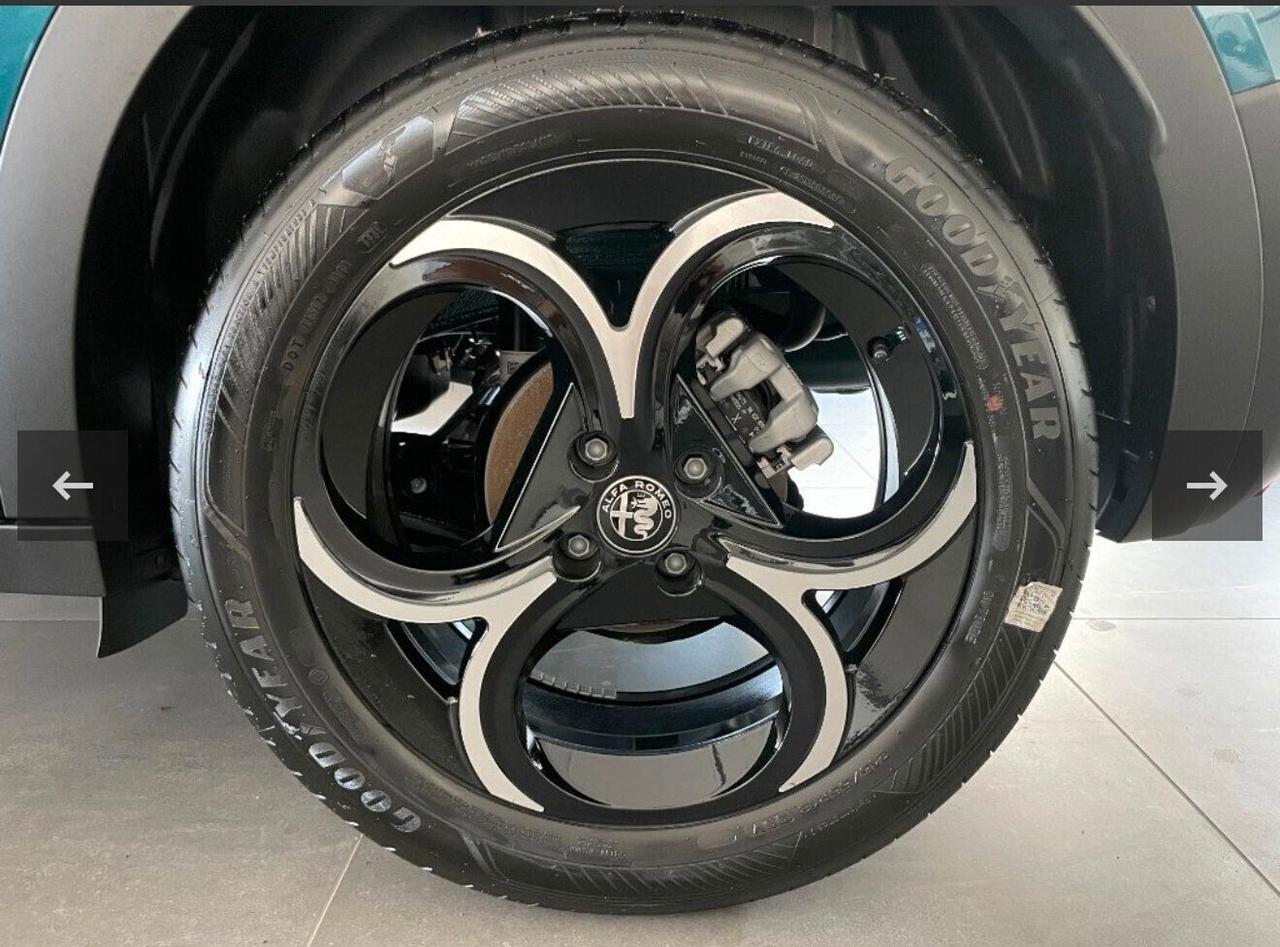 Alfa Romeo Junior 1.2 145 CV Hybrid eDCT6 Speciale