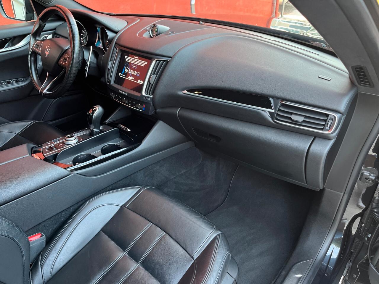 Maserati Levante 3.0 V6 AWD 250cv Diesel GRAN SPORT