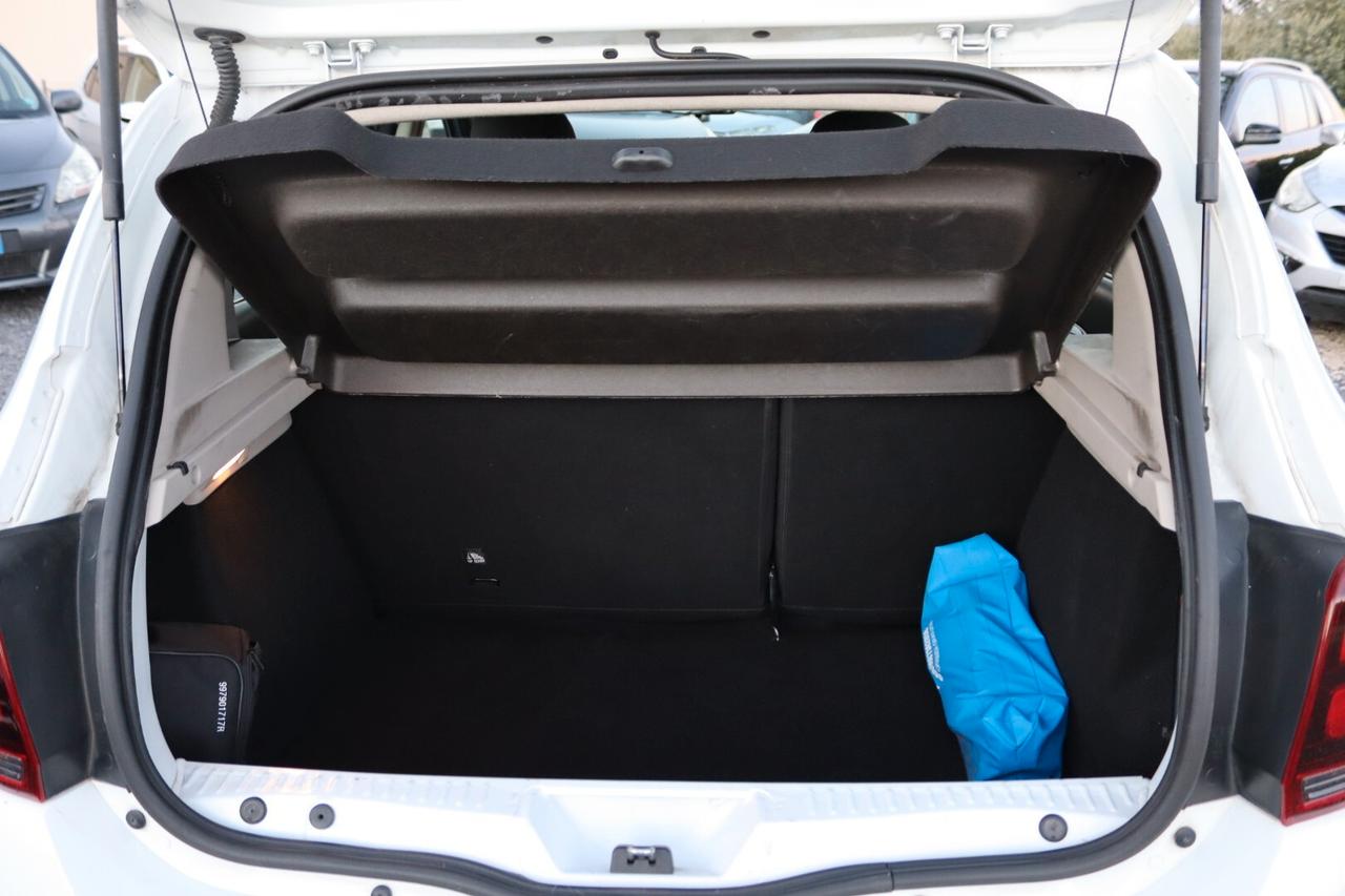 DACIA SANDERO STEPWAY 90CV GPL/BENZ.