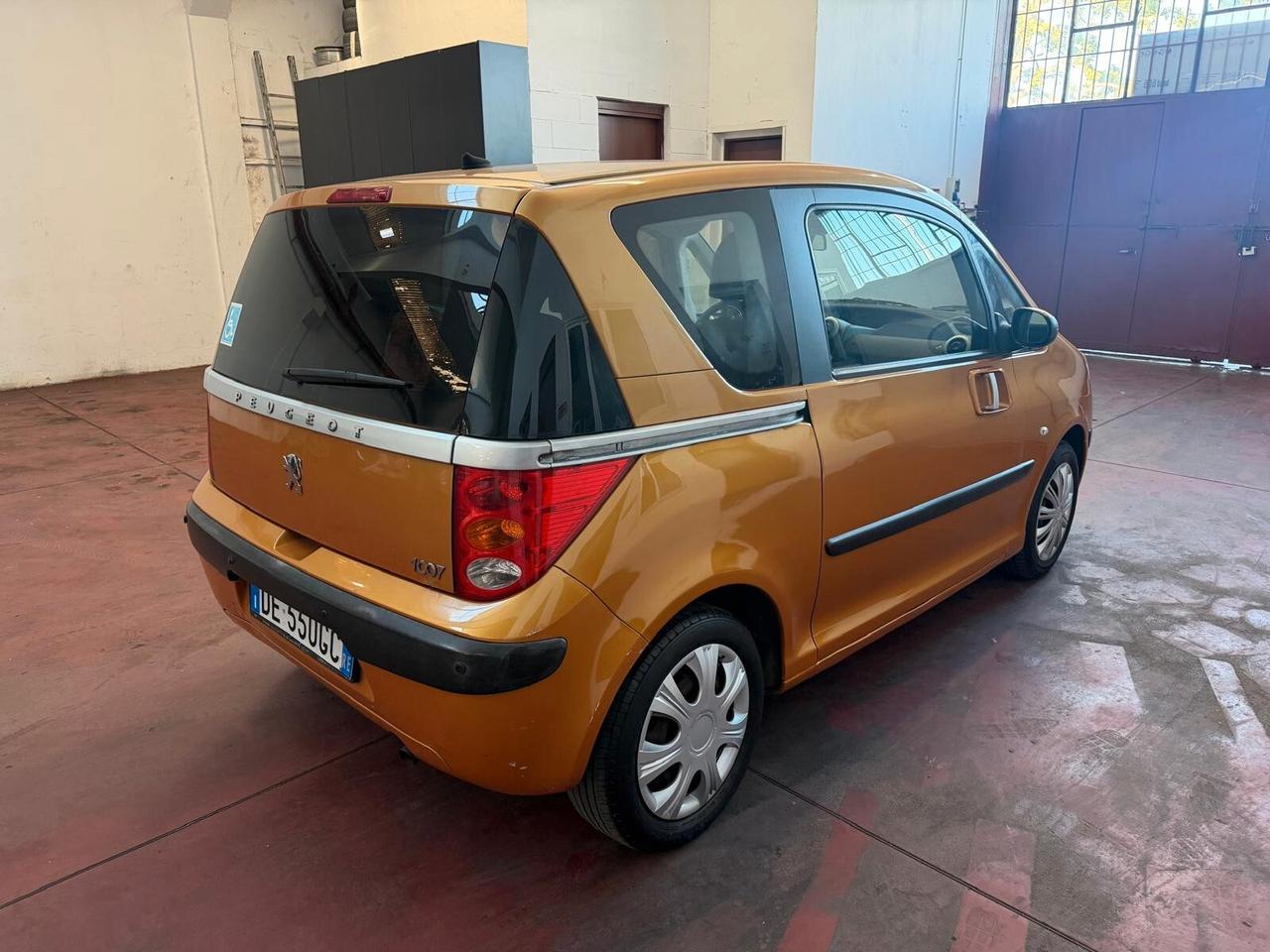 Peugeot 1007 1.6 Trendy 2Tronic allestimento e ausili di guida per disabili