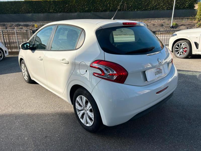 Peugeot 208 5 Porte 208 5p 1.4 hdi 8v Active