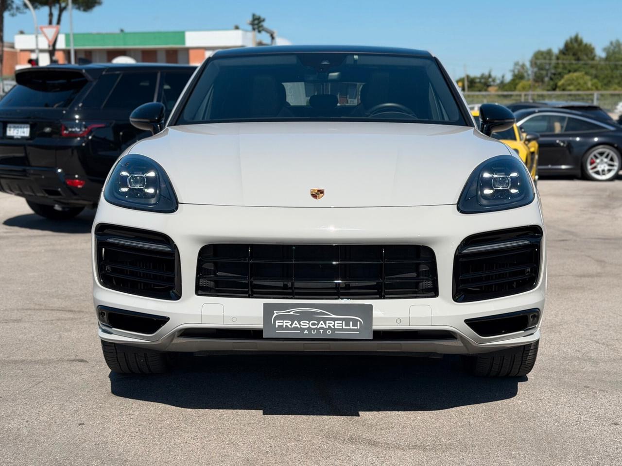 Porsche Cayenne Coupé 3.0 V6 E-Hybrid/scarico/pano/22"/km doc/bollo € super. B pagati