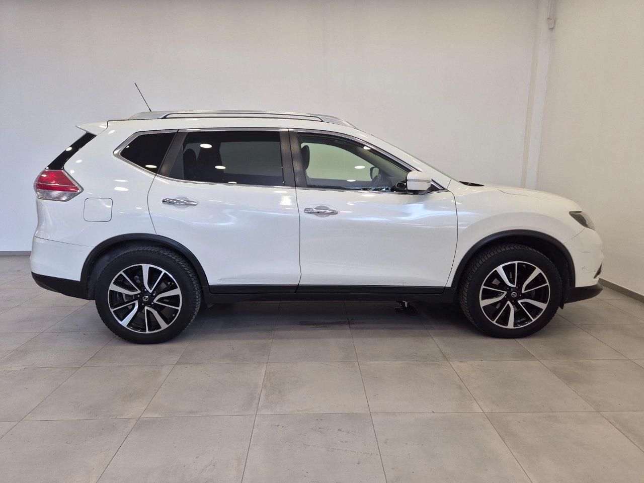 Nissan X-Trail 1.6 dci Tekna 2wd 7p.ti - NEOPATENTATI - Cam 360 - Cruise/Lim - Tetto