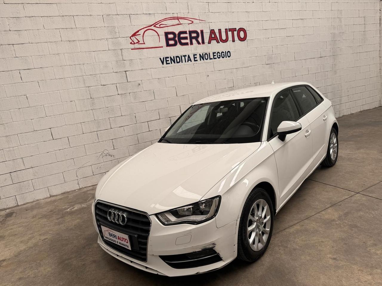 Audi A3 allestimento (clean diesel S tronic Ambition)