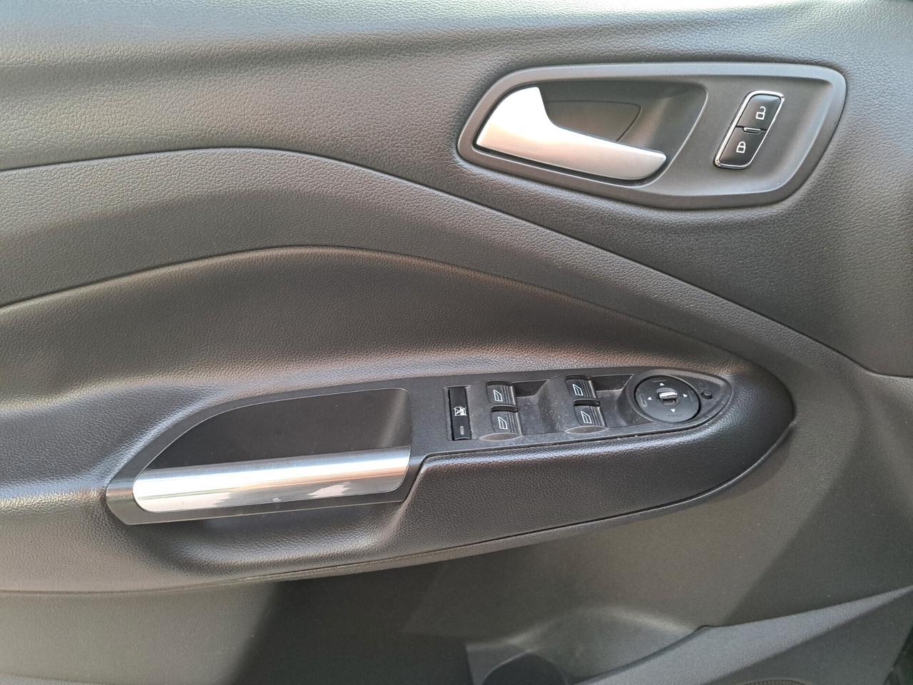 Ford Kuga 2.0 TDCI 163 CV 4WD Powershift Titanium