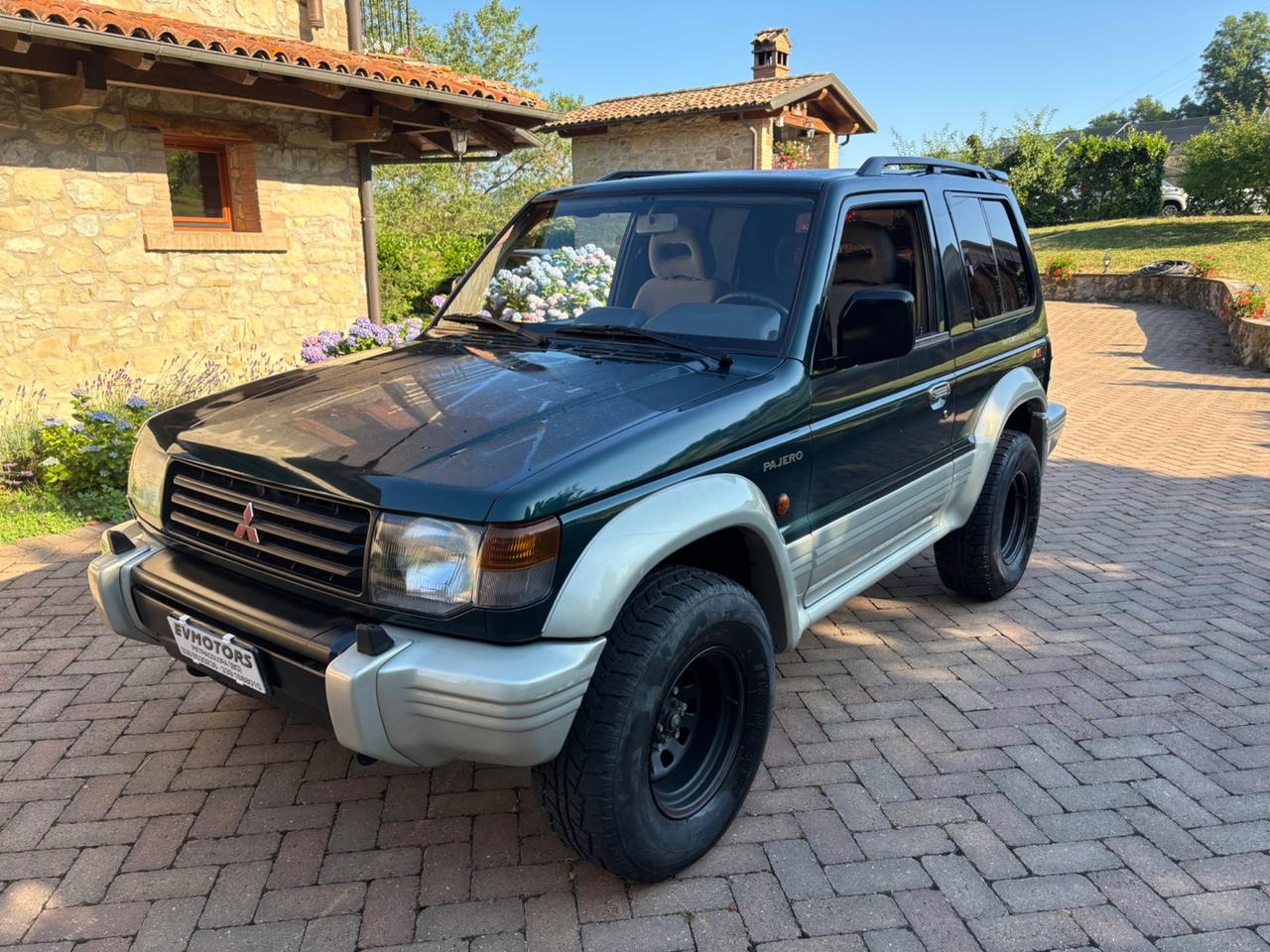 Mitsubishi Pajero 2.5 TDI Metal-top SS GLS Exec.