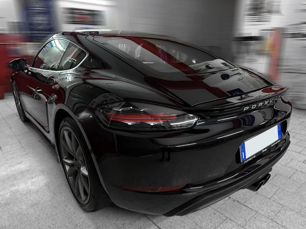 Porsche 718 Spyder Cayman 2.0 T PDK
