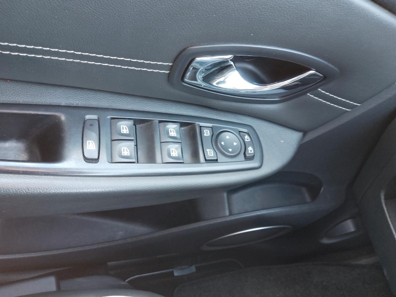 Renault Scenic Scénic XMod 1.6 dCi 130CV Start&Stop Bose