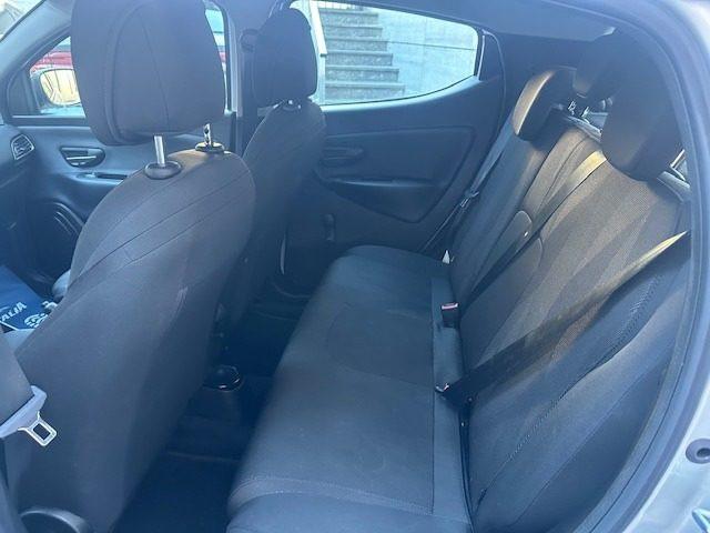 LANCIA Ypsilon 1.2 69 CV 5 porte Platinum