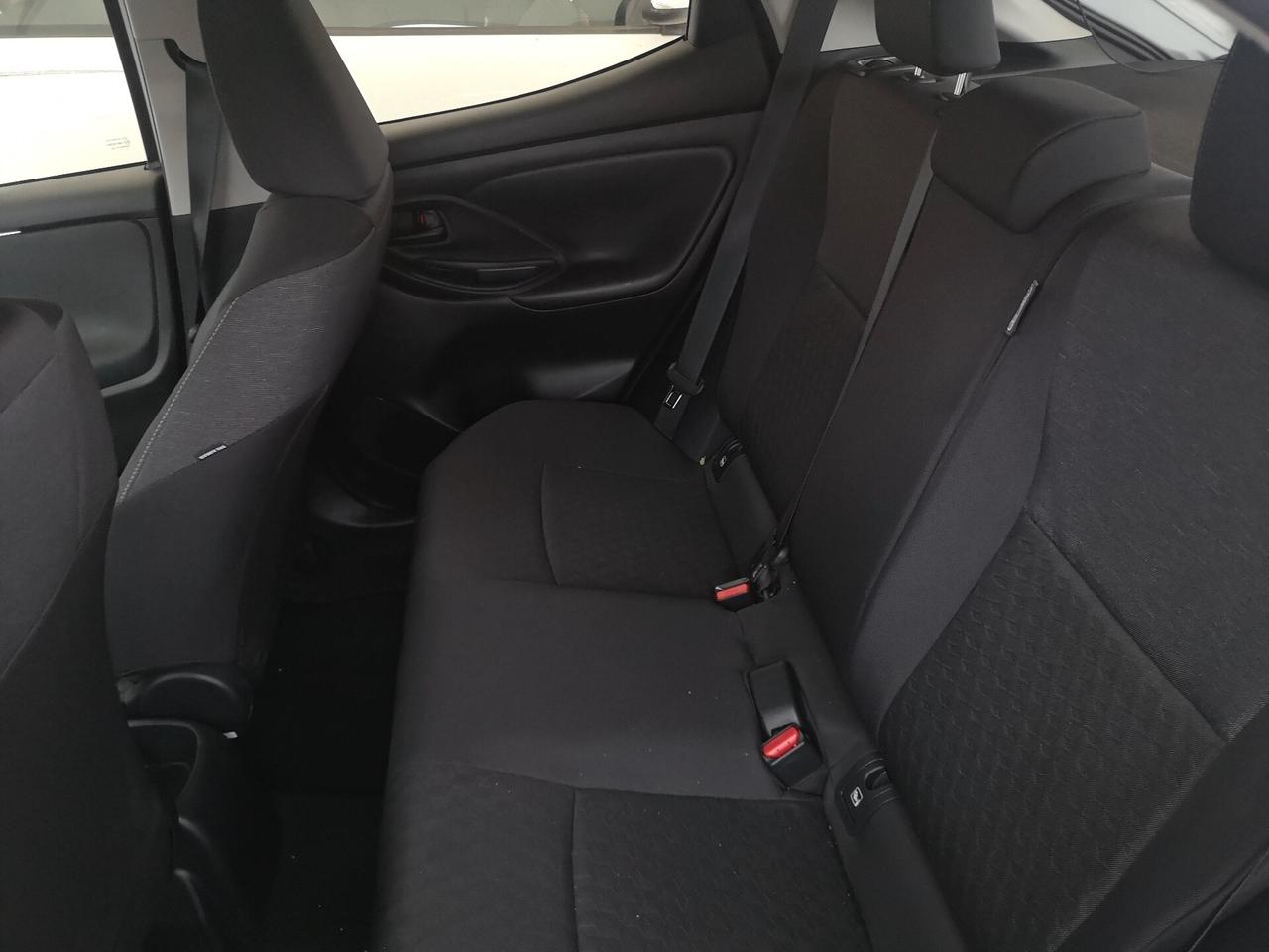 Toyota Yaris 1.0 5 porte Trend SOLO 8200 KM praticamente nuova!
