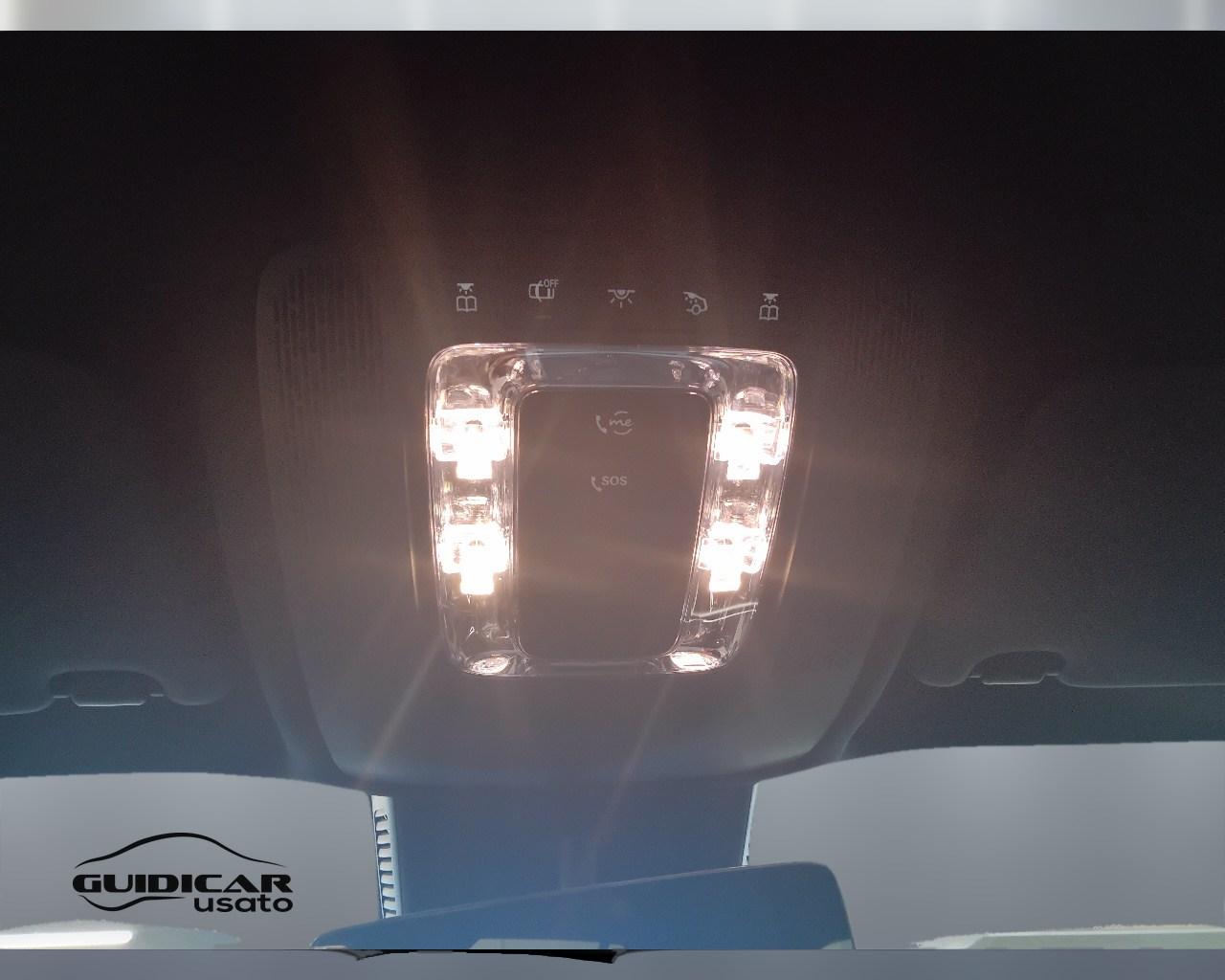 Mercedes-Benz GLB - X247 2019 - GLB 180 d Premium auto