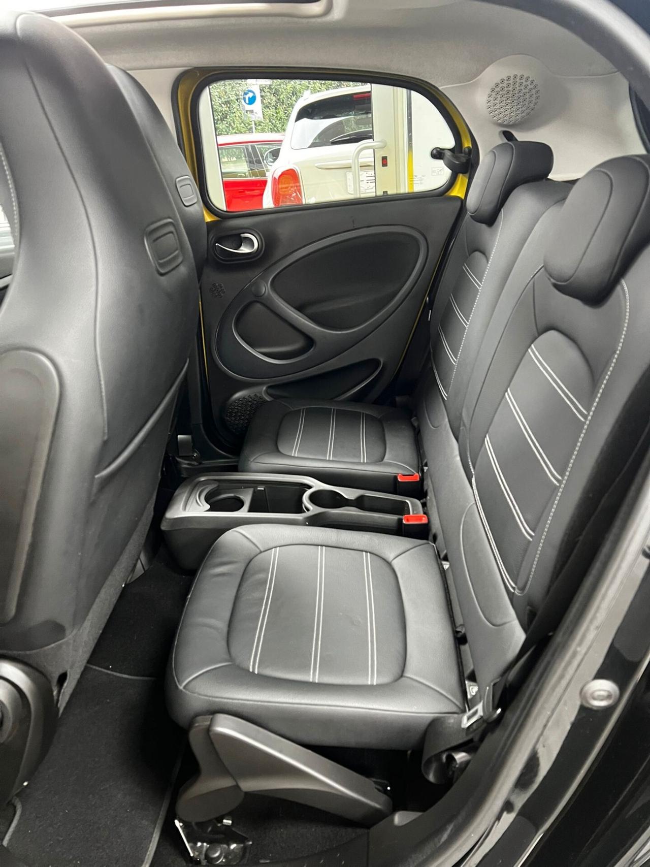 Smart ForFour 90 0.9 Turbo twinamic Prime PACCHETTO LUCI CON CAMBIO F1