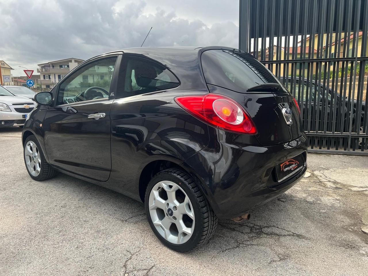 Ford Ka 1.2 Individual c/esp,tcs 69cv E5 Clima