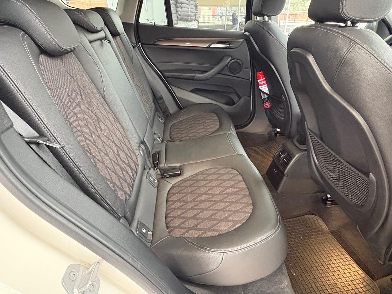 Bmw X1 xLine 18 d #9568