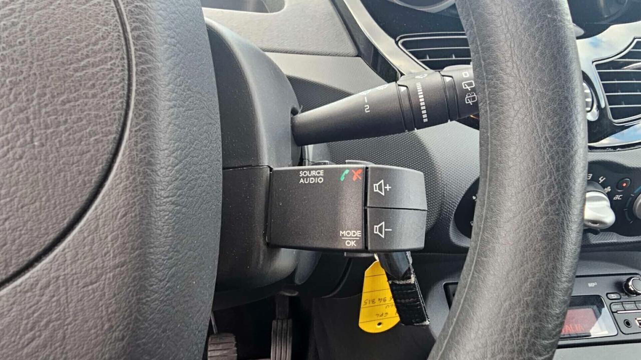 Renault Twingo 1.2 16V Night&Day Neopatentato