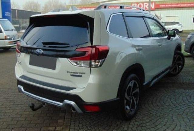 SUBARU Forester 2.0 e-Boxer MHEV CVT Lineartronic Style