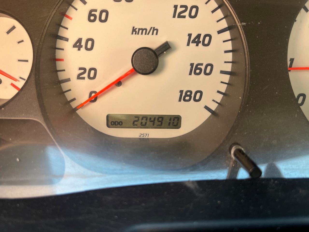 Nissan Navara 2.5D DOPPIA CABINA HARD TOP