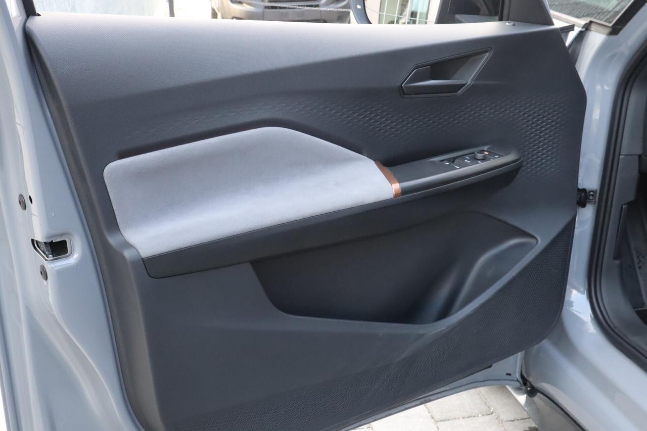 BORN 204CV LED KEYLESS SOLO 37.000 KM! GUIDABILE DA NEOPATENTATI!