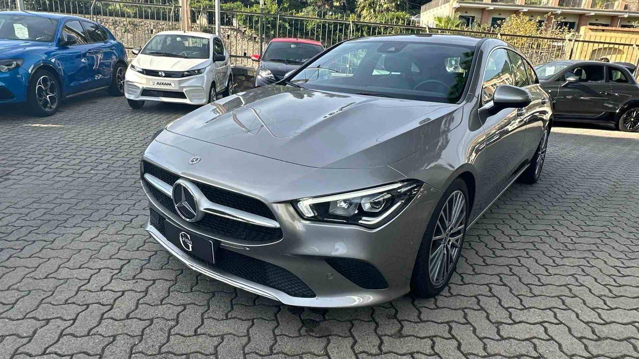 Mercedes-Benz CLA Shooting Brake 200 d Sport auto