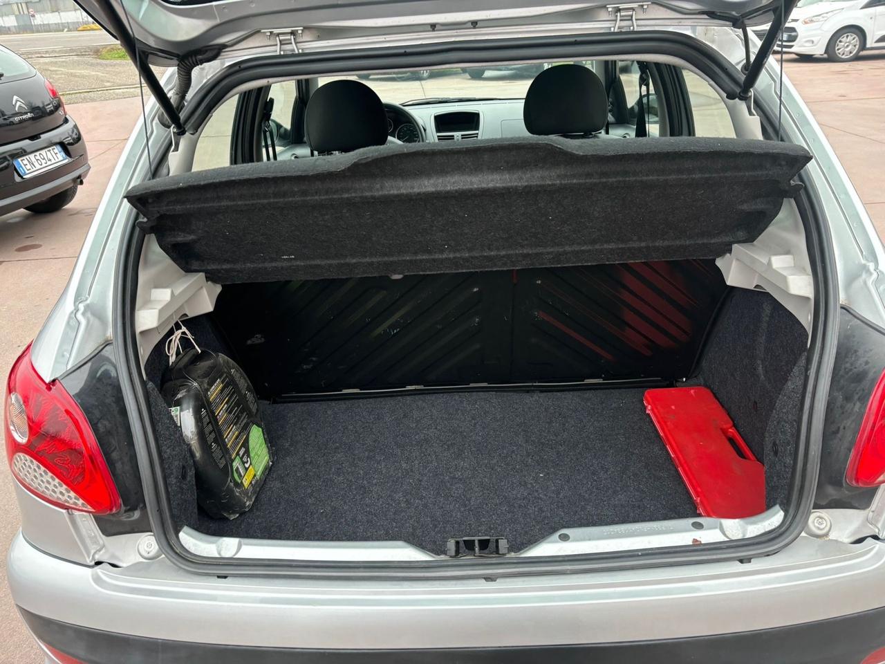 Peugeot 206 Plus 1.1 60CV 5p. Energie